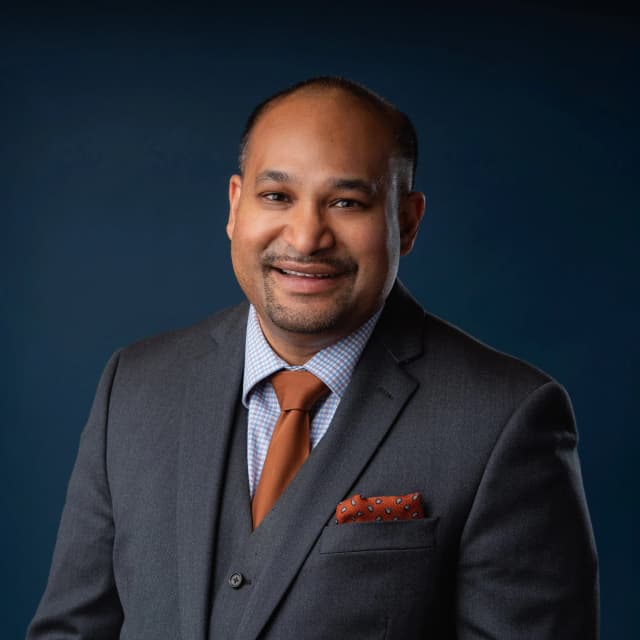 Modern business headshot for a Houston professional